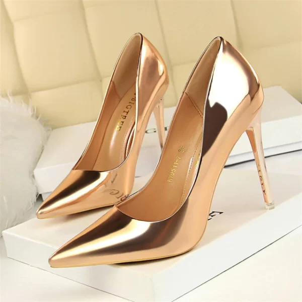 Essentials BigTree Womens Classic Patent Leather Pumps - Bronze Gold